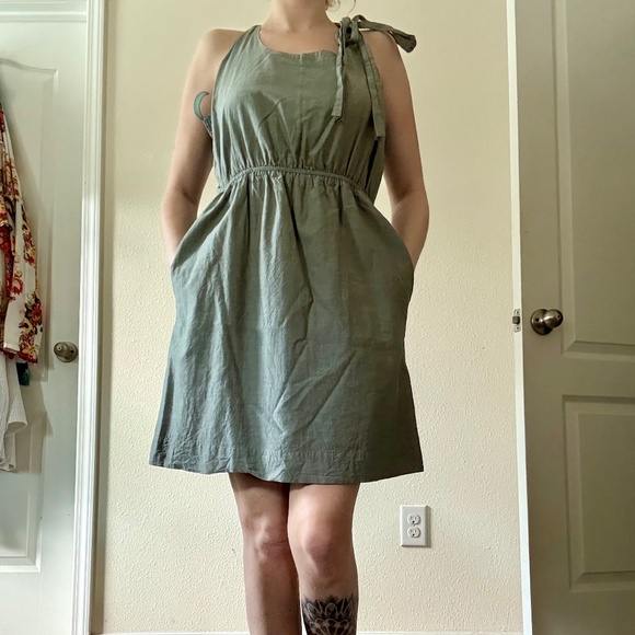 J. Crew Dresses & Skirts - Dress that ties at shoulder